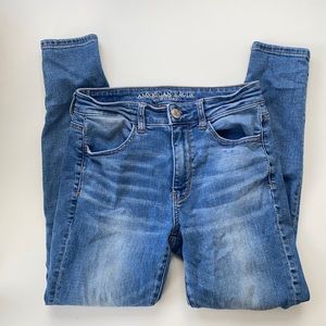 American Eagle stretchy jeans